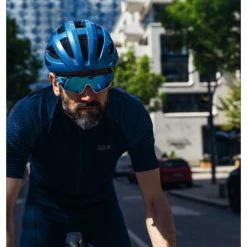 Casque Abus Macator - Bleu Acier -Vélos Soldes casque abus macator bleu acier 4