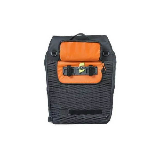 Sac à Dos Basil Miles Tarpaulin Nordlicht 17L Noir/Orange 3 Sac à Dos Basil Miles Tarpaulin Nordlicht 17L Noir/Orange – Image 3